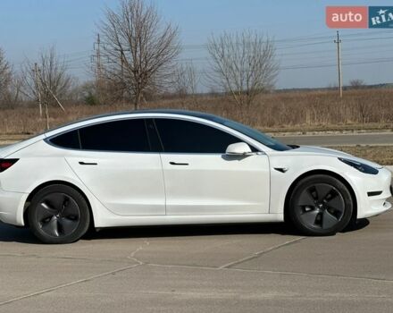 Белый Тесла Модель 3, объемом двигателя 0 л и пробегом 196 тыс. км за 14400 $, фото 5 на Automoto.ua