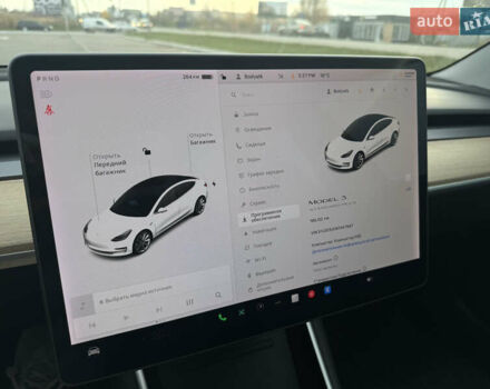 Белый Тесла Модель 3, объемом двигателя 0 л и пробегом 166 тыс. км за 14500 $, фото 27 на Automoto.ua