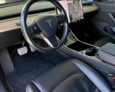 Белый Тесла Модель 3, объемом двигателя 0 л и пробегом 77 тыс. км за 21499 $, фото 10 на Automoto.ua