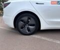 Білий Тесла Модель 3, об'ємом двигуна 0 л та пробігом 80 тис. км за 16500 $, фото 3 на Automoto.ua