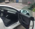 Білий Тесла Модель 3, об'ємом двигуна 0 л та пробігом 170 тис. км за 16499 $, фото 7 на Automoto.ua