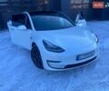 Білий Тесла Модель 3, об'ємом двигуна 0 л та пробігом 111 тис. км за 13700 $, фото 1 на Automoto.ua