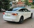 Білий Тесла Модель 3, об'ємом двигуна 0 л та пробігом 124 тис. км за 17300 $, фото 6 на Automoto.ua