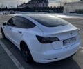 Білий Тесла Модель 3, об'ємом двигуна 0 л та пробігом 124 тис. км за 34900 $, фото 1 на Automoto.ua