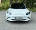 Белый Тесла Модель 3, объемом двигателя 0 л и пробегом 99 тыс. км за 15490 $, фото 1 на Automoto.ua