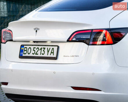 Белый Тесла Модель 3, объемом двигателя 0 л и пробегом 146 тыс. км за 17500 $, фото 10 на Automoto.ua