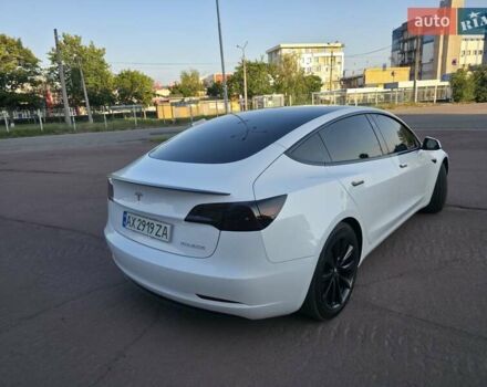 Белый Тесла Модель 3, объемом двигателя 0 л и пробегом 77 тыс. км за 18999 $, фото 5 на Automoto.ua