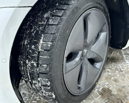 Белый Тесла Модель 3, объемом двигателя 0 л и пробегом 229 тыс. км за 16480 $, фото 11 на Automoto.ua