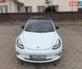 Білий Тесла Модель 3, об'ємом двигуна 0 л та пробігом 94 тис. км за 16700 $, фото 5 на Automoto.ua