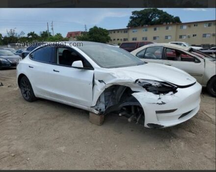 Белый Тесла Модель 3, объемом двигателя 0 л и пробегом 198 тыс. км за 12200 $, фото 7 на Automoto.ua