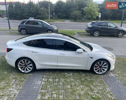 Білий Тесла Модель 3, об'ємом двигуна 0 л та пробігом 101 тис. км за 22500 $, фото 15 на Automoto.ua