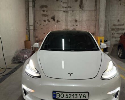 Білий Тесла Модель 3, об'ємом двигуна 0 л та пробігом 145 тис. км за 16900 $, фото 1 на Automoto.ua