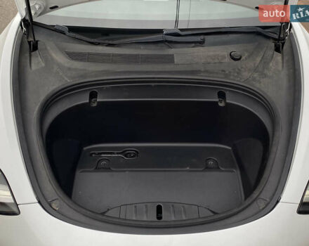 Белый Тесла Модель 3, объемом двигателя 0 л и пробегом 127 тыс. км за 17200 $, фото 31 на Automoto.ua