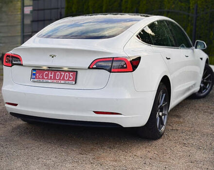 Белый Тесла Модель 3, объемом двигателя 0 л и пробегом 32 тыс. км за 22500 $, фото 16 на Automoto.ua