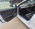 Белый Тесла Модель 3, объемом двигателя 0 л и пробегом 63 тыс. км за 11500 $, фото 6 на Automoto.ua