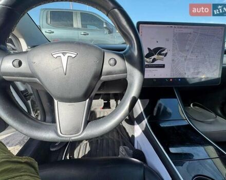 Белый Тесла Модель 3, объемом двигателя 0 л и пробегом 129 тыс. км за 4900 $, фото 8 на Automoto.ua