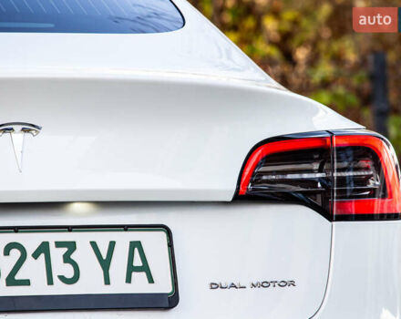 Белый Тесла Модель 3, объемом двигателя 0 л и пробегом 146 тыс. км за 17500 $, фото 18 на Automoto.ua