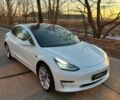 Белый Тесла Модель 3, объемом двигателя 0 л и пробегом 62 тыс. км за 22400 $, фото 1 на Automoto.ua