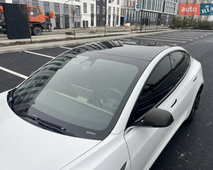 Белый Тесла Модель 3, объемом двигателя 0 л и пробегом 73 тыс. км за 17000 $, фото 19 на Automoto.ua