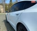 Белый Тесла Модель 3, объемом двигателя 0 л и пробегом 100 тыс. км за 13900 $, фото 25 на Automoto.ua