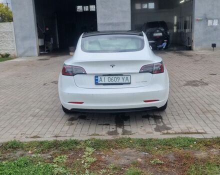 Белый Тесла Модель 3, объемом двигателя 0 л и пробегом 124 тыс. км за 15000 $, фото 2 на Automoto.ua