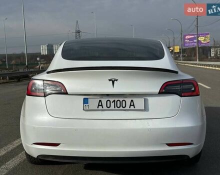 Белый Тесла Модель 3, объемом двигателя 0 л и пробегом 85 тыс. км за 17300 $, фото 4 на Automoto.ua