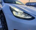 Білий Тесла Модель 3, об'ємом двигуна 0 л та пробігом 48 тис. км за 16900 $, фото 1 на Automoto.ua