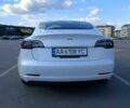 Білий Тесла Модель 3, об'ємом двигуна 0 л та пробігом 117 тис. км за 16900 $, фото 7 на Automoto.ua