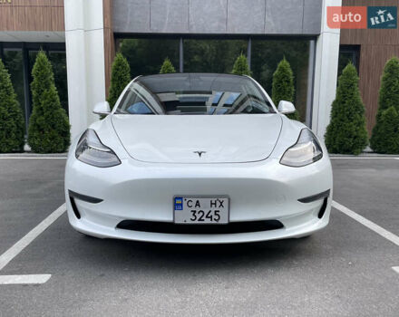 Белый Тесла Модель 3, объемом двигателя 0 л и пробегом 54 тыс. км за 16900 $, фото 1 на Automoto.ua