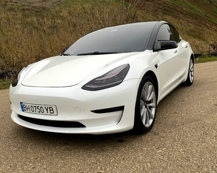 Белый Тесла Модель 3, объемом двигателя 0.44 л и пробегом 0 тыс. км за 19000 $, фото 3 на Automoto.ua