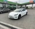 Білий Тесла Модель 3, об'ємом двигуна 0 л та пробігом 107 тис. км за 17500 $, фото 2 на Automoto.ua