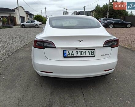 Белый Тесла Модель 3, объемом двигателя 0 л и пробегом 137 тыс. км за 18600 $, фото 2 на Automoto.ua