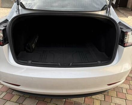 Белый Тесла Модель 3, объемом двигателя 0 л и пробегом 143 тыс. км за 18900 $, фото 31 на Automoto.ua