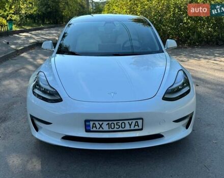 Білий Тесла Модель 3, об'ємом двигуна 0 л та пробігом 11 тис. км за 18300 $, фото 2 на Automoto.ua