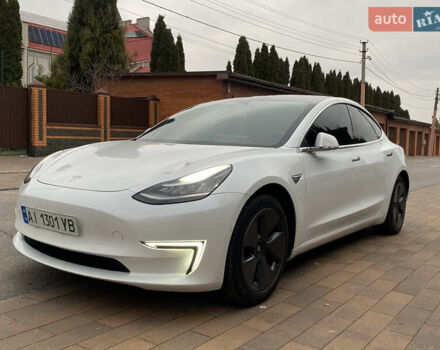 Белый Тесла Модель 3, объемом двигателя 0 л и пробегом 127 тыс. км за 17200 $, фото 11 на Automoto.ua