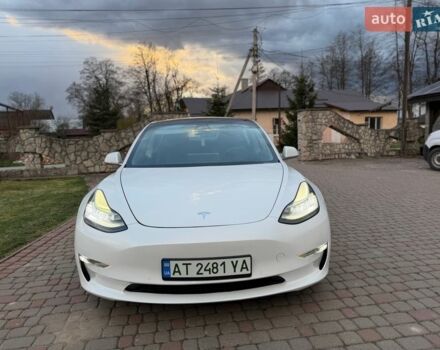 Білий Тесла Модель 3, об'ємом двигуна 0 л та пробігом 82 тис. км за 18400 $, фото 4 на Automoto.ua