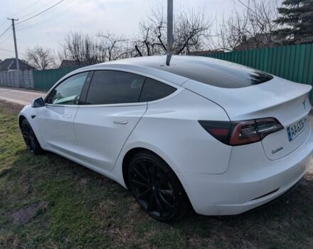 Білий Тесла Модель 3, об'ємом двигуна 0 л та пробігом 120 тис. км за 19700 $, фото 1 на Automoto.ua