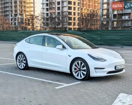 Белый Тесла Модель 3, объемом двигателя 0 л и пробегом 101 тыс. км за 23500 $, фото 1 на Automoto.ua