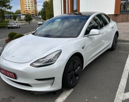 Белый Тесла Модель 3, объемом двигателя 0 л и пробегом 105 тыс. км за 356 $, фото 1 на Automoto.ua