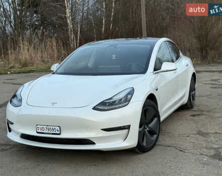 Белый Тесла Модель 3, объемом двигателя 0 л и пробегом 139 тыс. км за 17750 $, фото 15 на Automoto.ua