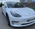 Белый Тесла Модель 3, объемом двигателя 0 л и пробегом 99 тыс. км за 15506 $, фото 1 на Automoto.ua