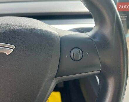 Білий Тесла Модель 3, об'ємом двигуна 0 л та пробігом 89 тис. км за 16900 $, фото 11 на Automoto.ua