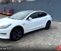 Білий Тесла Модель 3, об'ємом двигуна 0 л та пробігом 82 тис. км за 18999 $, фото 4 на Automoto.ua