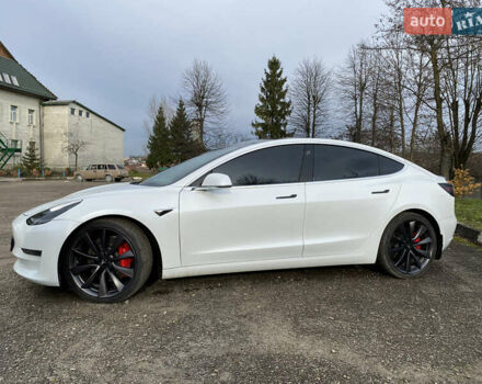 Белый Тесла Модель 3, объемом двигателя 0 л и пробегом 48 тыс. км за 19300 $, фото 5 на Automoto.ua