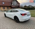 Білий Тесла Модель 3, об'ємом двигуна 0 л та пробігом 82 тис. км за 17600 $, фото 14 на Automoto.ua