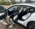 Білий Тесла Модель 3, об'ємом двигуна 0 л та пробігом 106 тис. км за 18500 $, фото 3 на Automoto.ua