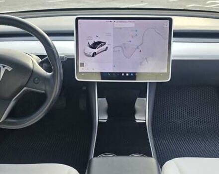 Білий Тесла Модель 3, об'ємом двигуна 0 л та пробігом 140 тис. км за 17400 $, фото 9 на Automoto.ua