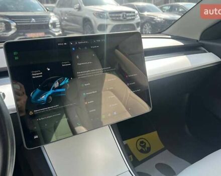 Білий Тесла Модель 3, об'ємом двигуна 0 л та пробігом 89 тис. км за 16900 $, фото 15 на Automoto.ua
