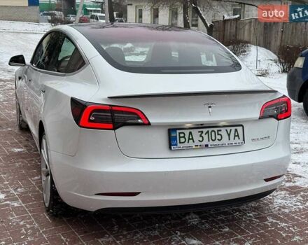 Белый Тесла Модель 3, объемом двигателя 0 л и пробегом 100 тыс. км за 22500 $, фото 6 на Automoto.ua