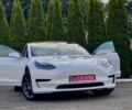 Белый Тесла Модель 3, объемом двигателя 0 л и пробегом 32 тыс. км за 22000 $, фото 2 на Automoto.ua
